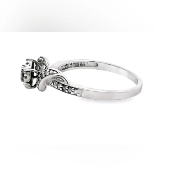 Vintage Ross-Simons Natural Diamond .205CTW & Sterling Silver 925 Ring